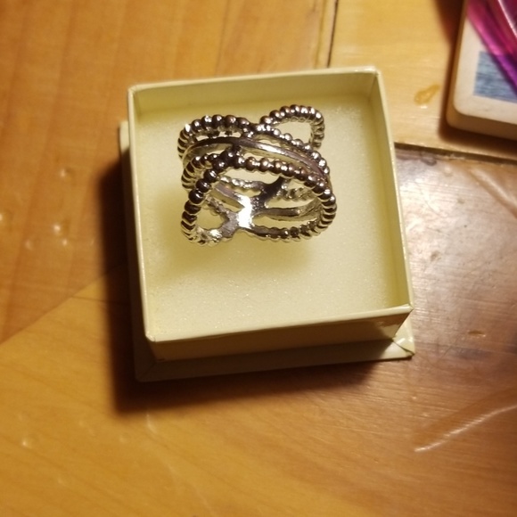 💘 Silver Ring💘 - Picture 1 of 4